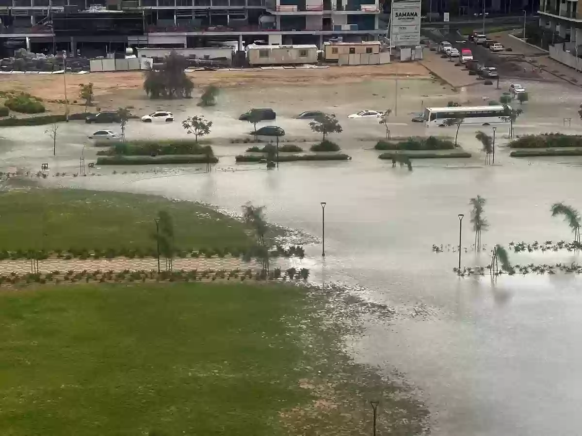  فيضانات الإمارات وسطلنة عمان وهذا تفسيره