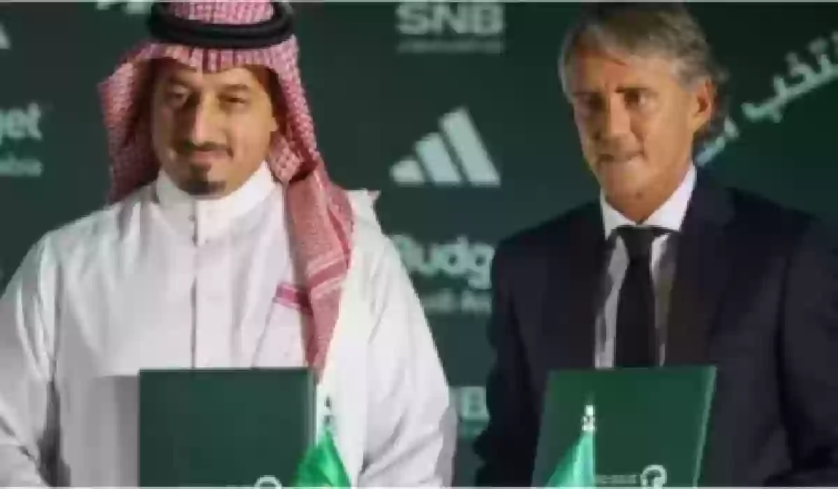 يستدعي لاعب النصر .. عاجل| مانشيني يطرد نجم الهلال من معسكر الأخضر.